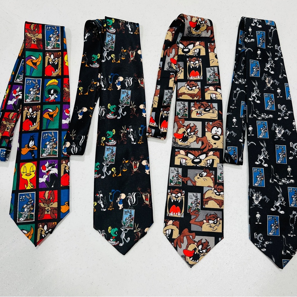 Looney Tunes vintage tie lot 1997 Stamp Collection Bugs bunny Tazmanian Devil